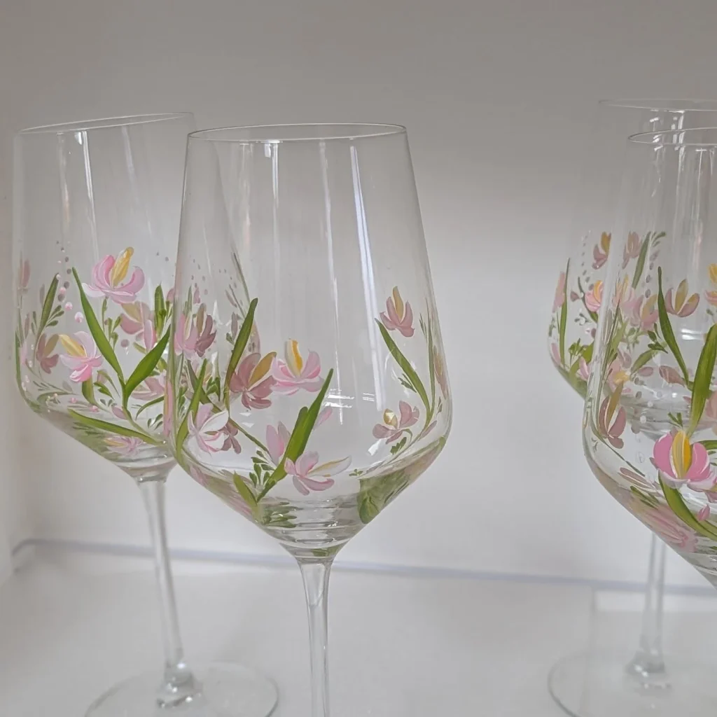 Openwork Fused-Glass Bowls by Larysa