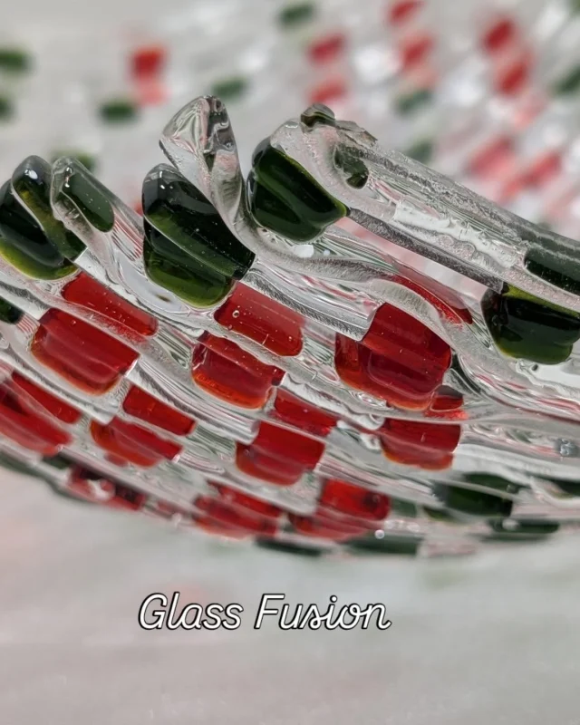 Red & Green Fused-Glass Dish by Larysa