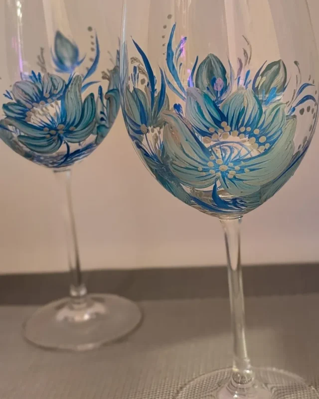 Aqua blue wine glasses with iridescent accents